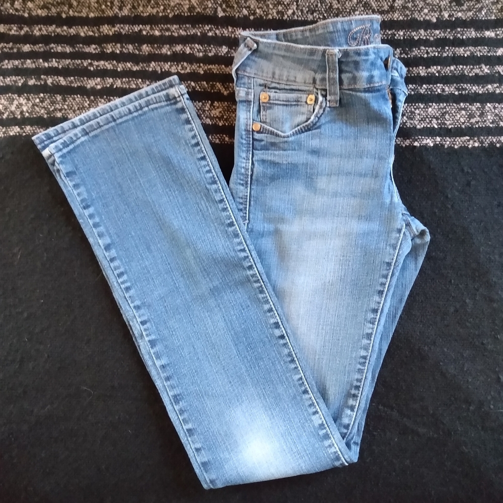 Delia's Reese Straight Leg Jeans 1/2 Regular